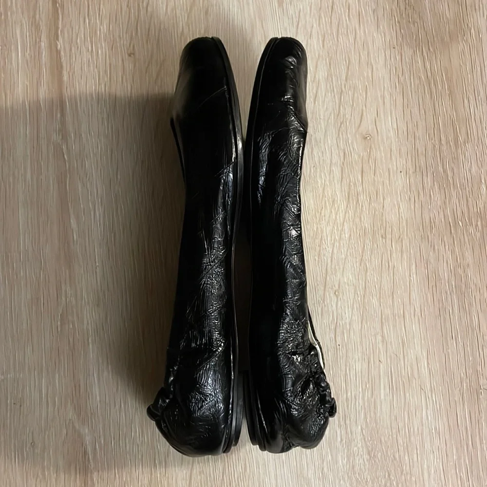 Dolce & Gabbana Black Crinkled Leather Flats - 38.5 - Picture 6 of 10
